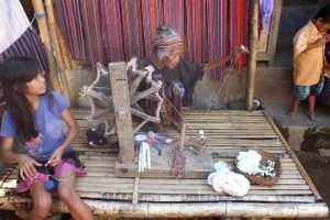 Biaya Masuk Ke Desa Sade Suku Sasak Lombok. 