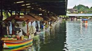 Harga Makanan Di Floating Market Lembang.