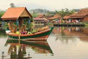 Makanan Favorit Di Floating Market Bandung